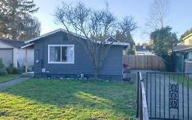 Cedar Street Cottage